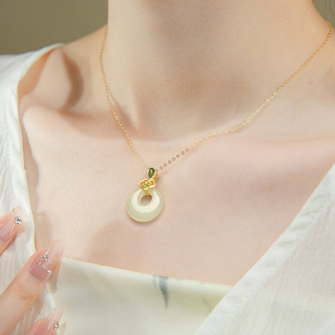 The Tranquil Halo - Ningxiang Hetian Jade Necklace