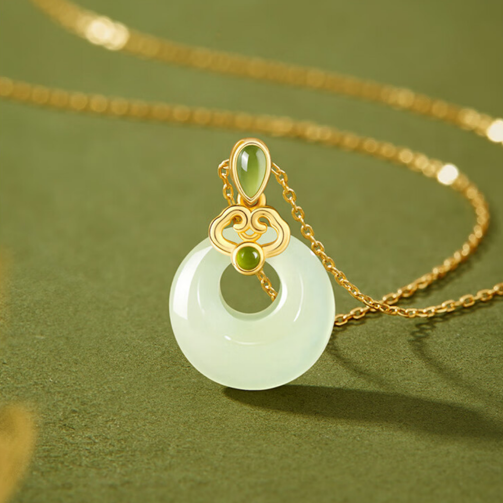 The Tranquil Halo - Ningxiang Hetian Jade Necklace