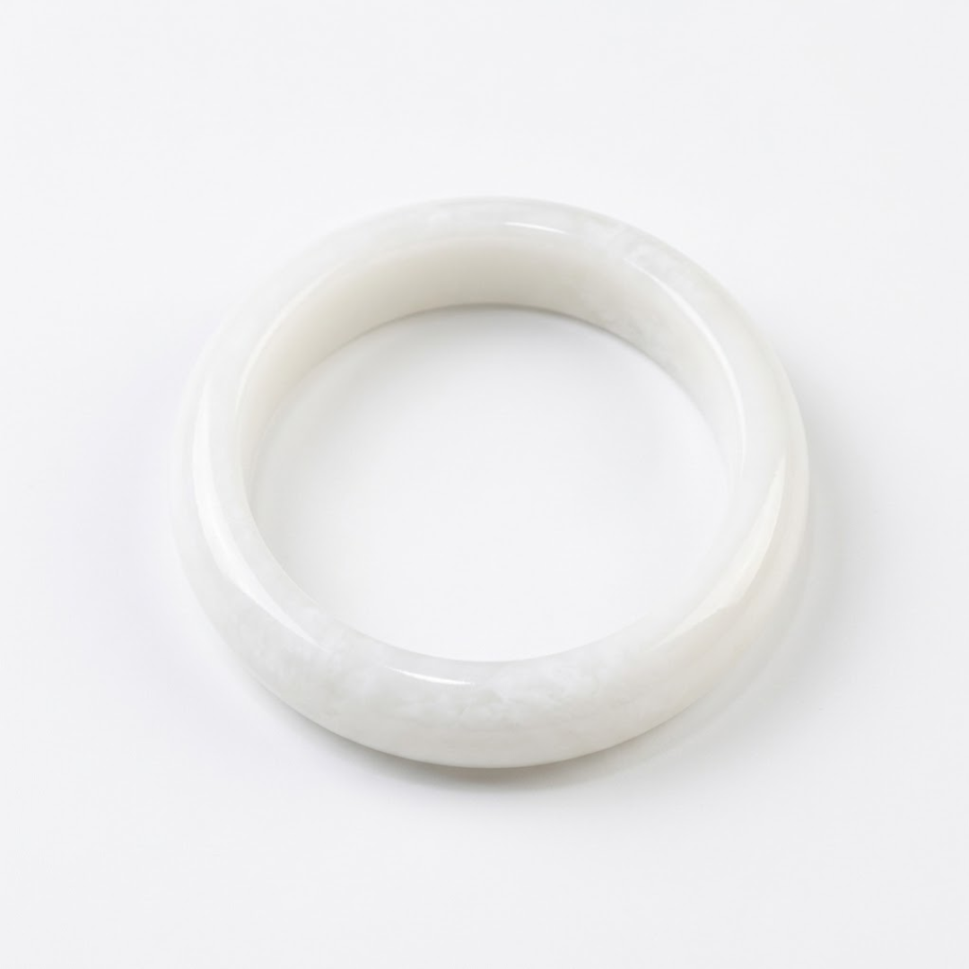 The Pure Vessel - Wenrun Hetian Jade Bangle