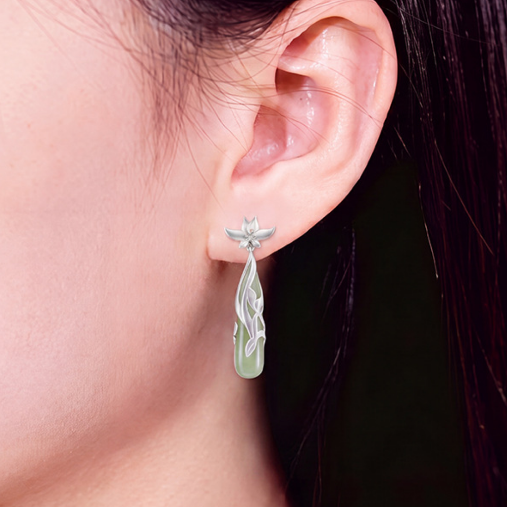 The Unwitnessed Bloom - Qinglan Hetian Jade Earrings