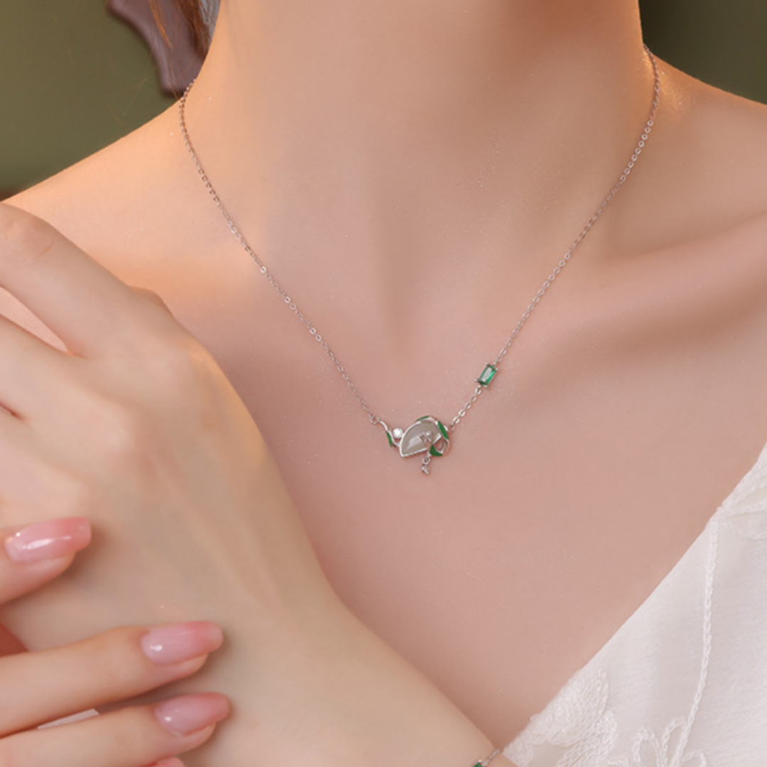 The Remembered Debt - Sheyun Hetian Jade Necklace