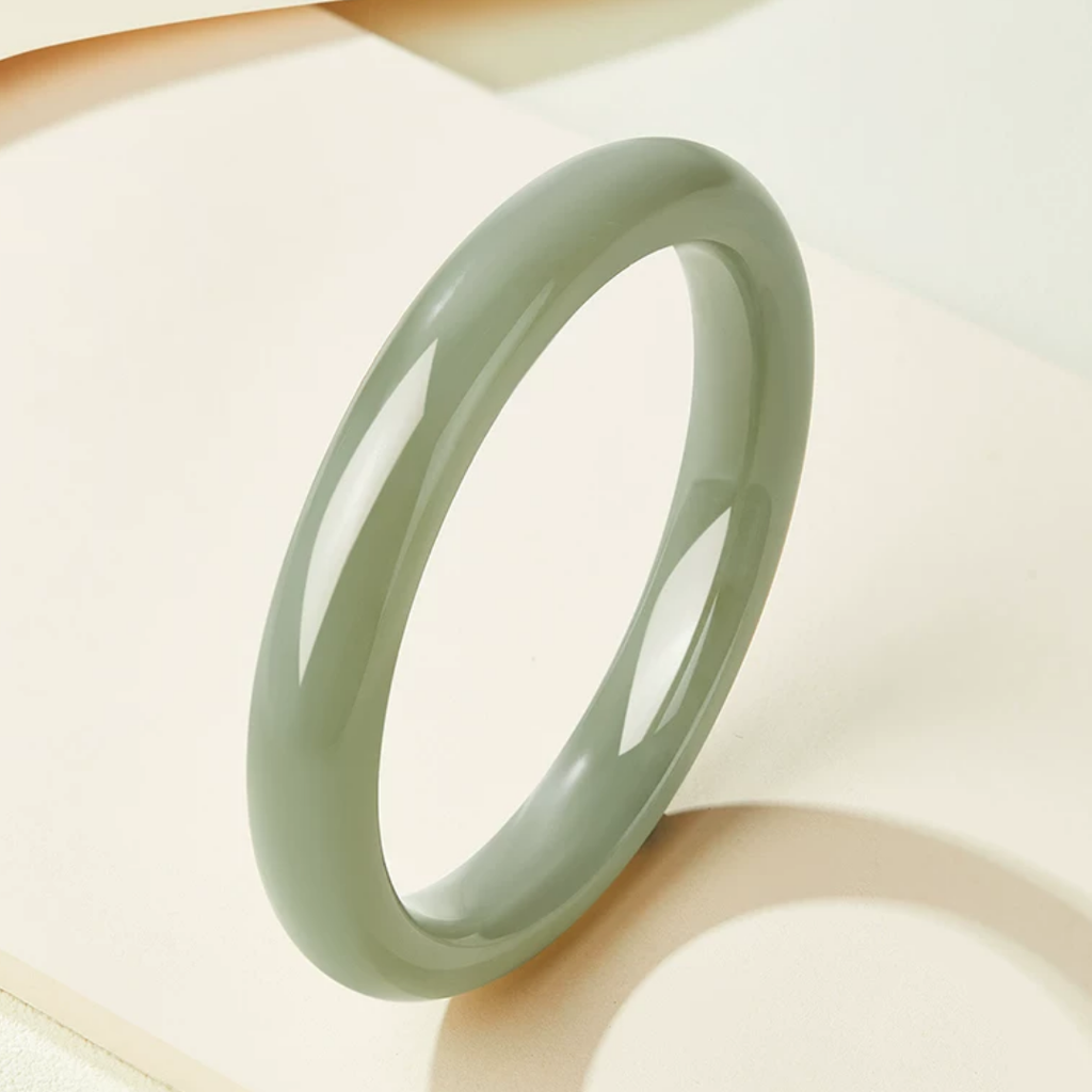 The Uncarved Whole - Hunran Hetian Jade Bangle