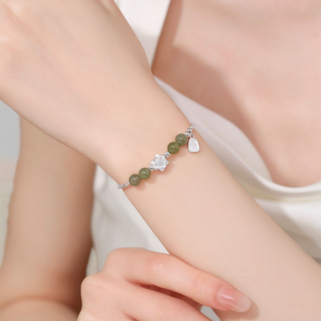 The Radiant Bloom - Hehua Hetian Jade Bracelet