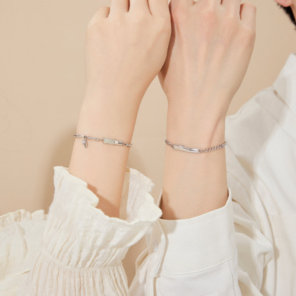 The Steadfast Rhythm - Zhuyin Hetian Jade Bracelet