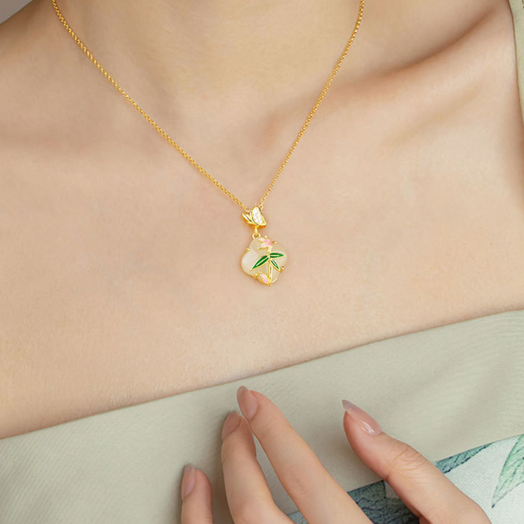 The Painted Shadow - Zhuying Hetian Jade Necklace