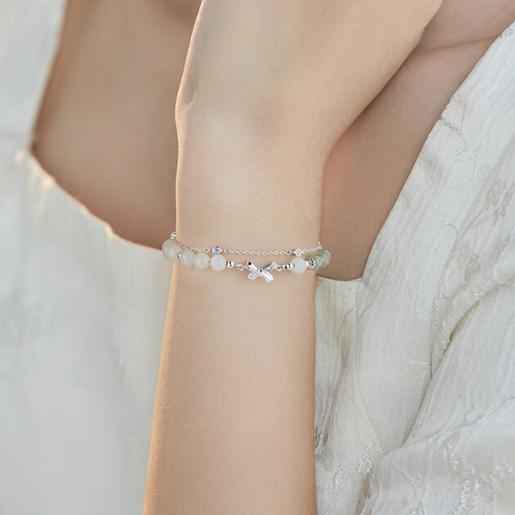 The Unity Knot - Tongxin Hetian Jade Bracelet