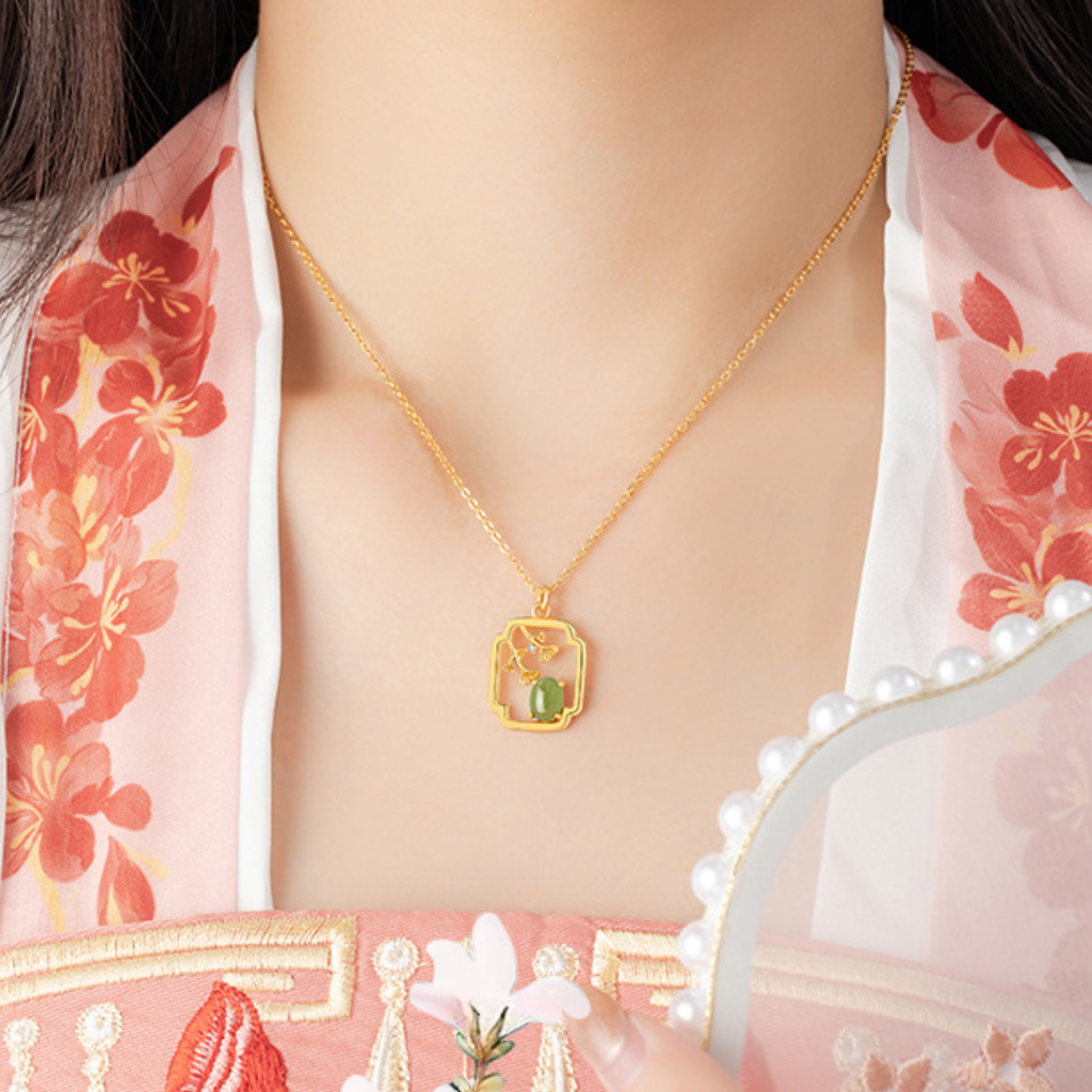 The Framed View - Chuangyun Hetian Jade Necklace