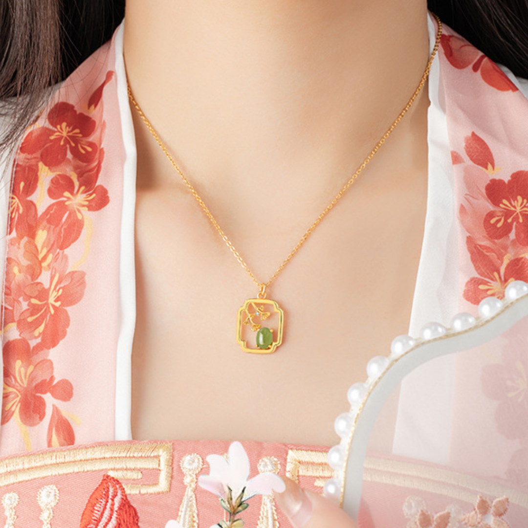 The Framed View - Chuangyun Hetian Jade Necklace